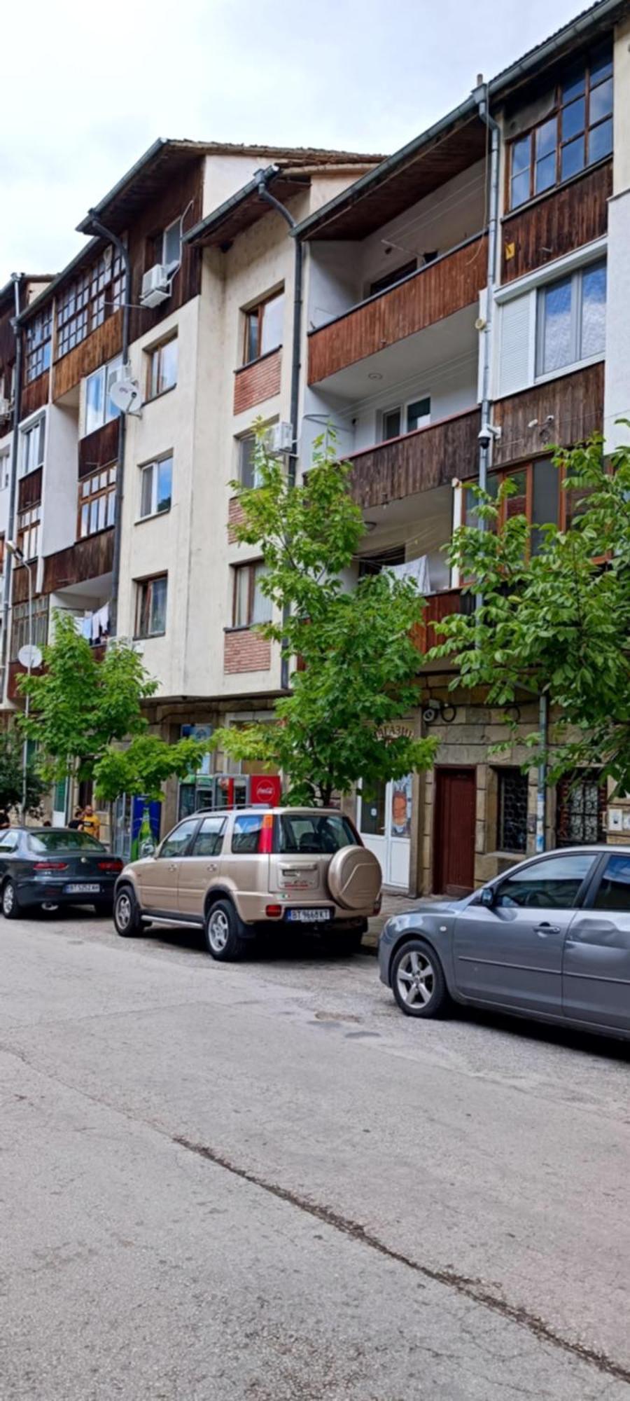 Авиа- Бижу В Полите На Царевец Veliko Tarnovo Exterior photo
